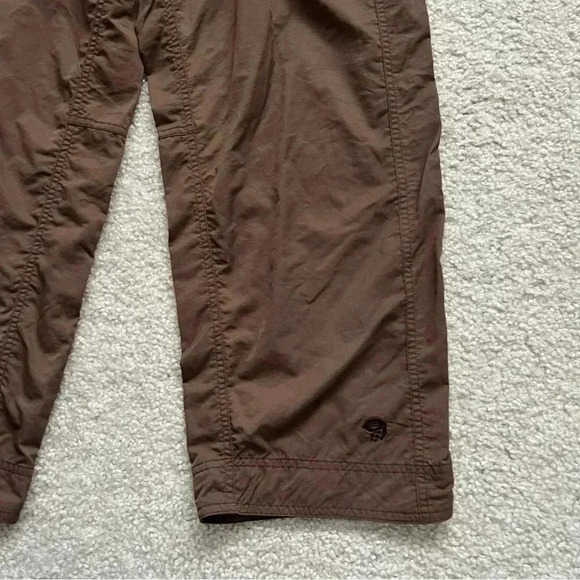 MOUNTAIN HARDWEAR Women OL1153 Brown Cropped Hiking Capri Pants SZ 10 Zip Pocket - Picture 13 of 15